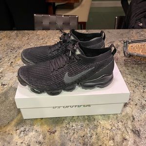 VaporMax Flyknit 3 ‘Triple Black’